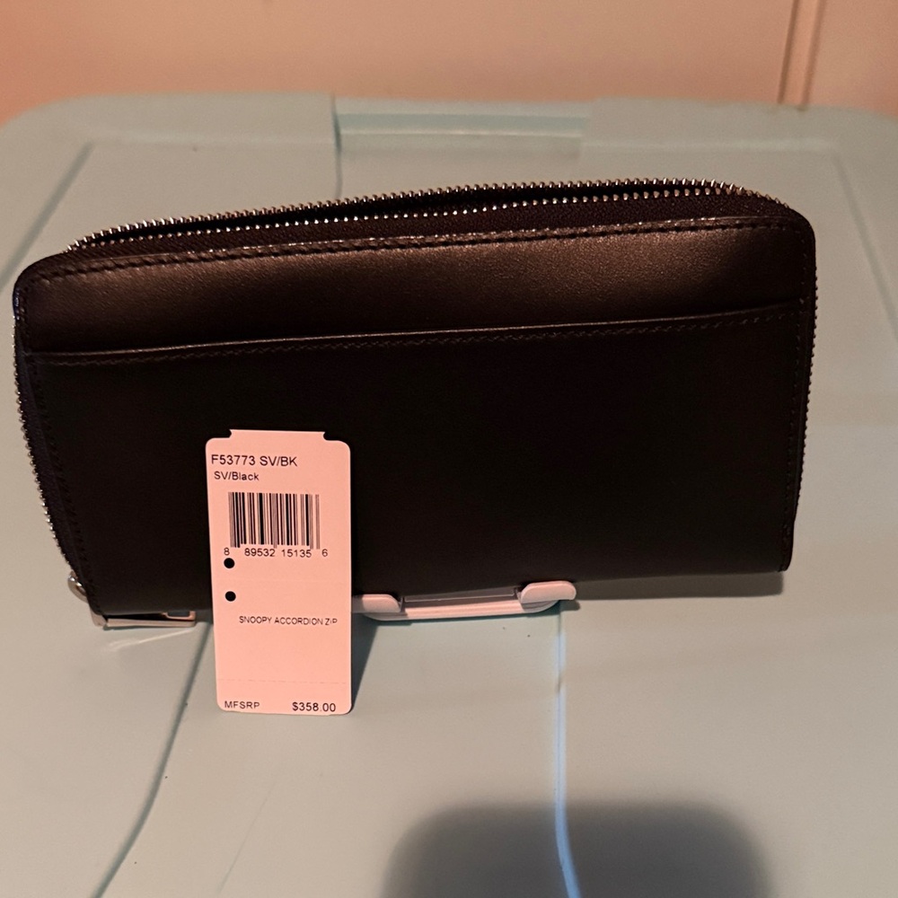 Coach Black Leather Zip Wallet with Snoopy and Woodstock Accent - Picture 3 of 4